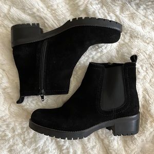 diba true suede booties